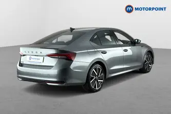 Skoda Octavia Sportline Automatic Diesel Hatchback - Stock Number (1669534) - Passenger side rear corner