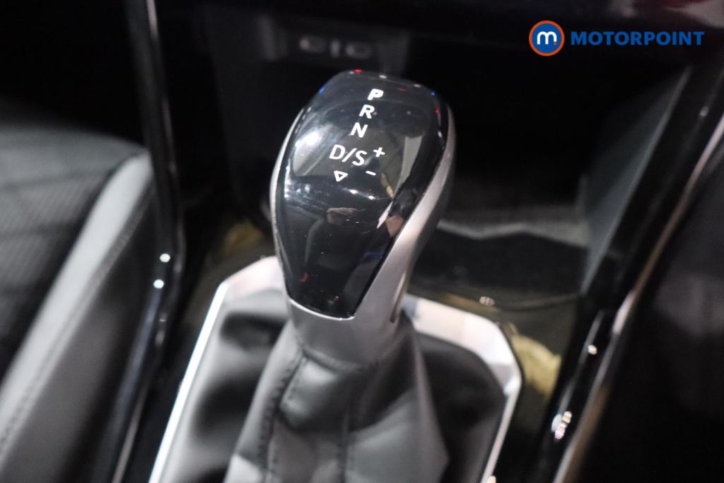 Volkswagen T-Roc R-Line Automatic Petrol SUV - Stock Number (1670087) - 5th supplementary image