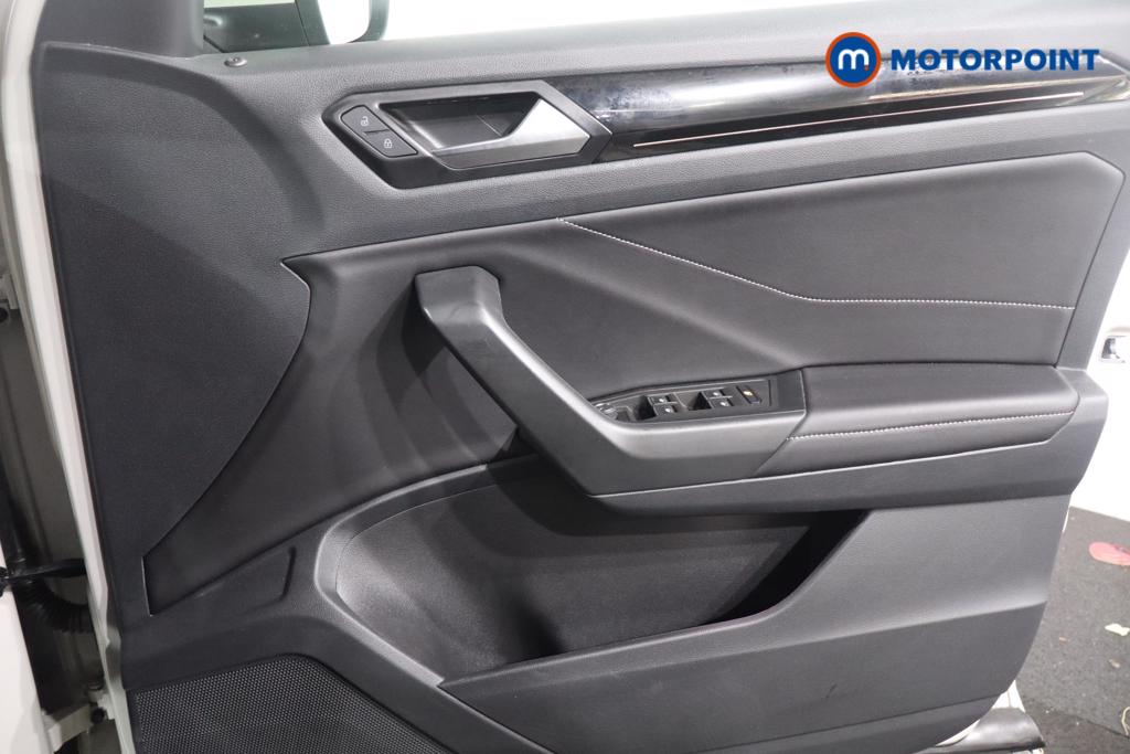 Volkswagen T-Roc R-Line Automatic Petrol SUV - Stock Number (1670087) - 10th supplementary image