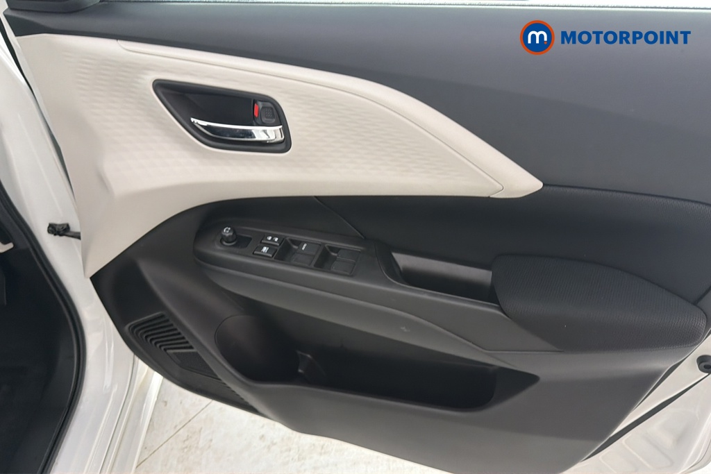 Suzuki Swift Motion Automatic Petrol Hatchback - Stock Number (1670117) - 18th supplementary image
