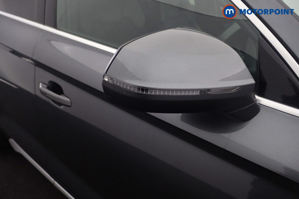 Audi Q5 S Line Automatic Petrol SUV - Stock Number (1670536) - 49th supplementary image