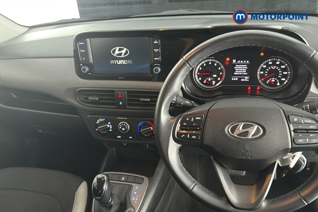 Hyundai I10 Se Connect Automatic Petrol Hatchback - Stock Number (1670716) - 1st supplementary image