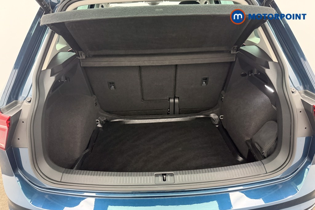 Volkswagen Tiguan Elegance Automatic Petrol SUV - Stock Number (1670722) - 6th supplementary image