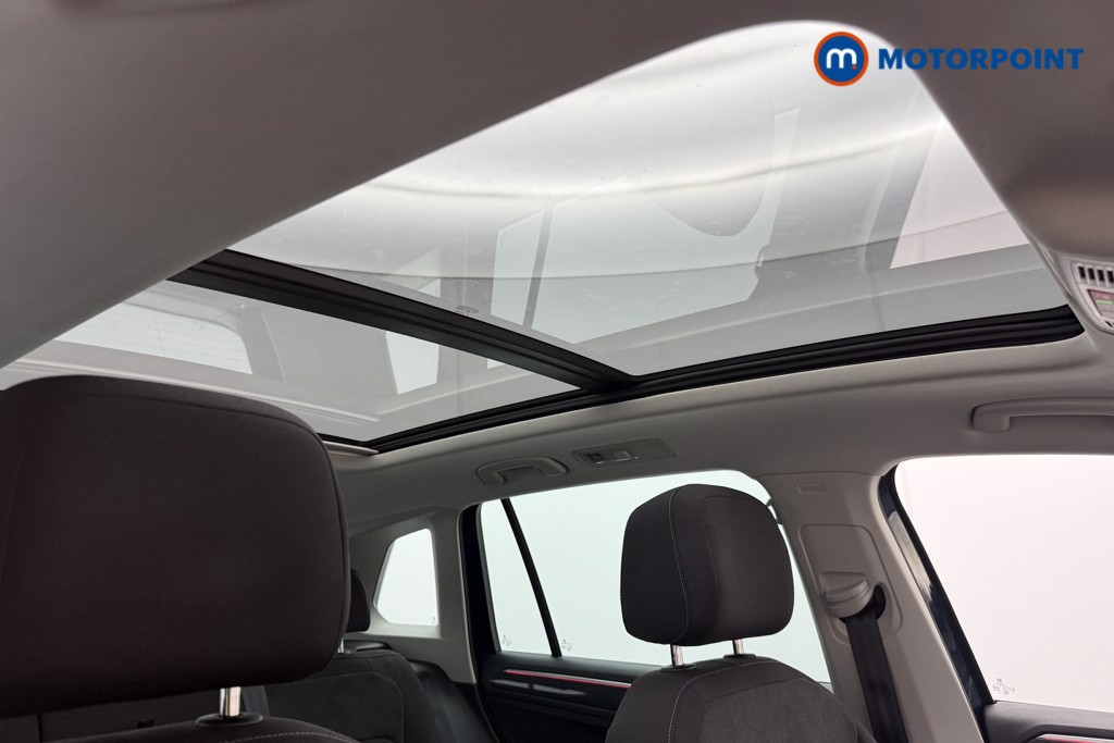 Volkswagen Tiguan Elegance Automatic Petrol SUV - Stock Number (1670722) - 21st supplementary image