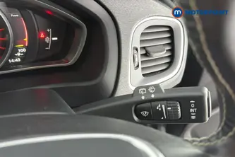 Volvo V40 R Design Edition Manual Petrol Hatchback - Stock Number (1671009) - 6th supplementary image