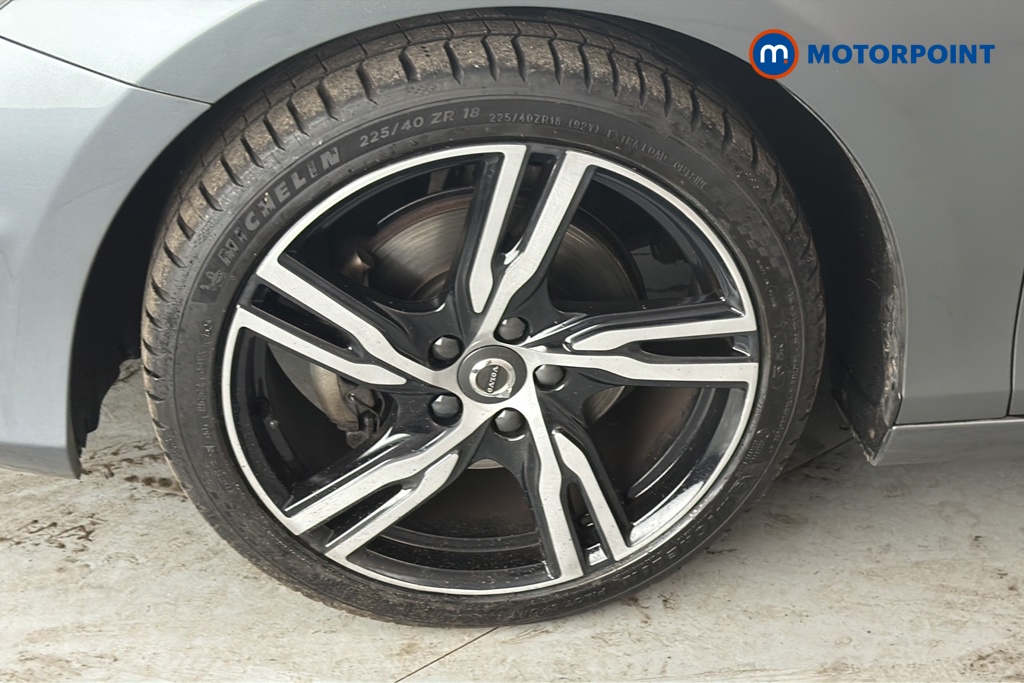 Volvo V40 R Design Edition Manual Petrol Hatchback - Stock Number (1671009) - 44th supplementary image