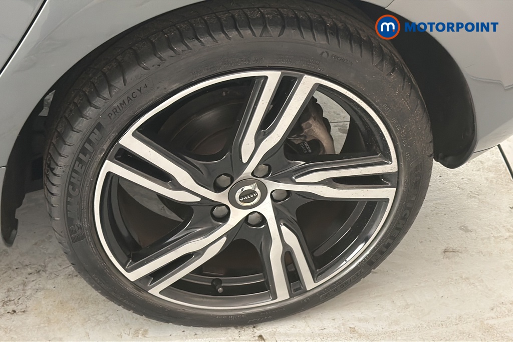Volvo V40 R Design Edition Manual Petrol Hatchback - Stock Number (1671009) - 45th supplementary image