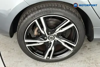Volvo V40 R Design Edition Manual Petrol Hatchback - Stock Number (1671009) - 46th supplementary image