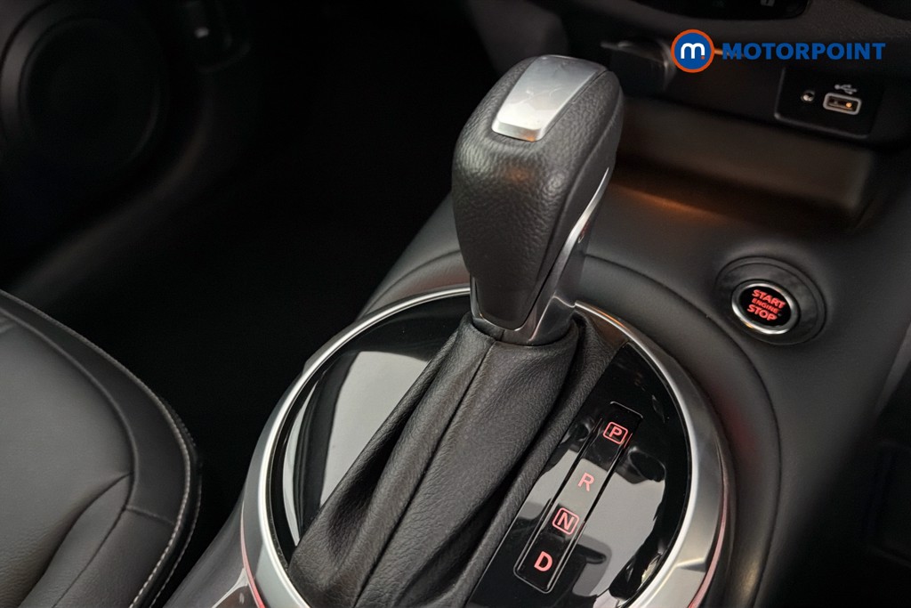 Nissan Juke Tekna Automatic Petrol SUV - Stock Number (1671243) - 15th supplementary image