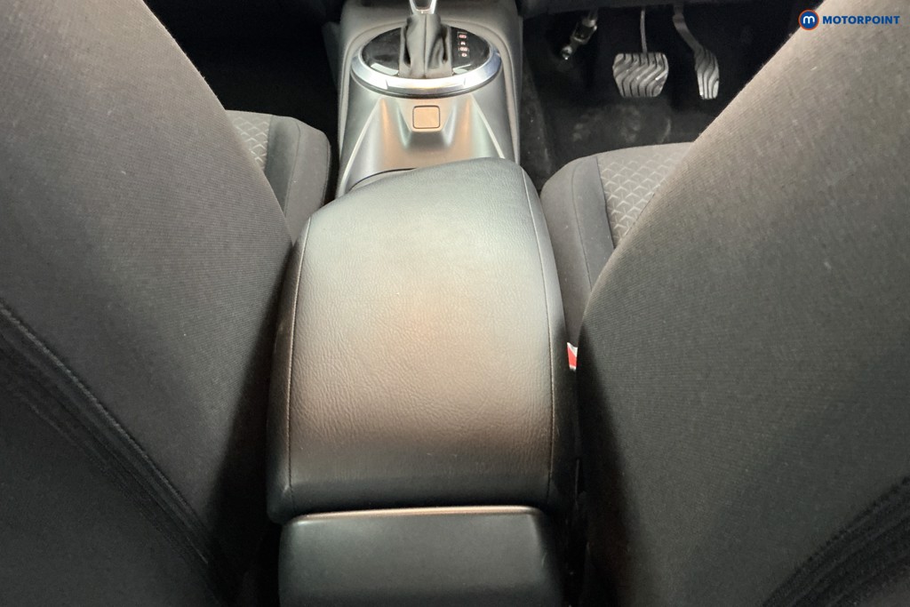 Nissan Juke Acenta Premium Automatic Petrol SUV - Stock Number (1671249) - 11th supplementary image