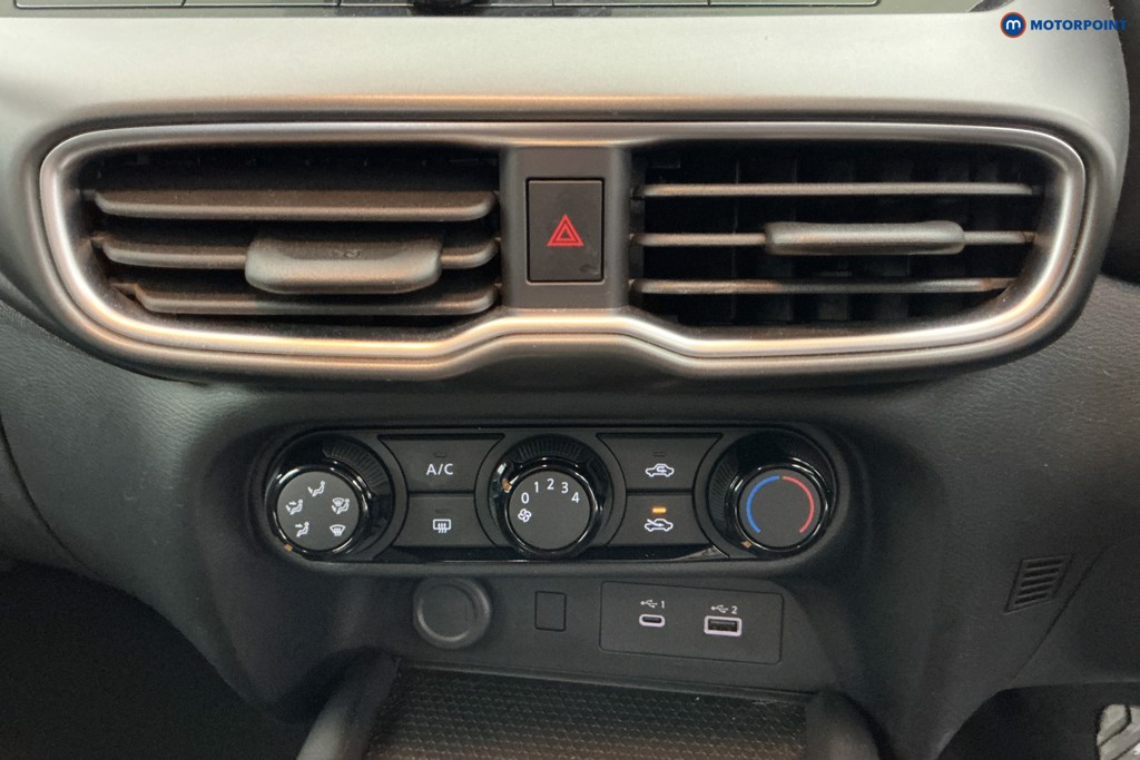 Nissan Juke Acenta Premium Automatic Petrol SUV - Stock Number (1671249) - 18th supplementary image