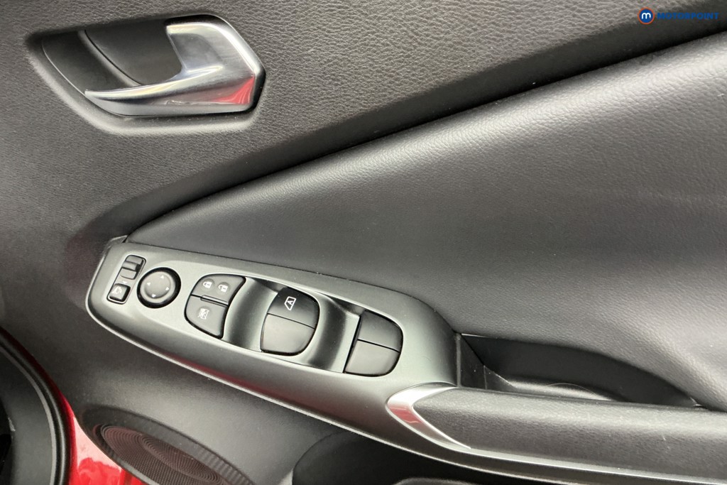 Nissan Juke Acenta Premium Automatic Petrol SUV - Stock Number (1671249) - 26th supplementary image