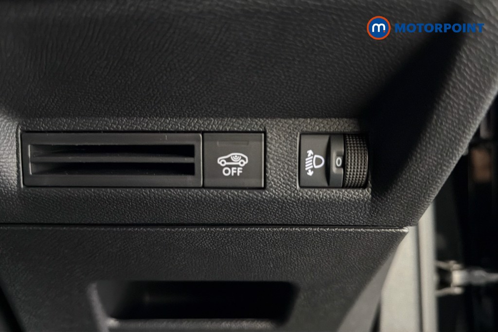 Peugeot 5008 Allure Premium Automatic Petrol SUV - Stock Number (1671417) - 32nd supplementary image