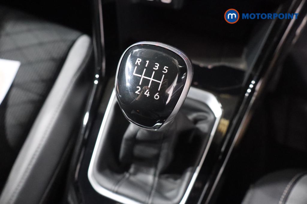 Volkswagen T-Roc R-Line Manual Petrol SUV - Stock Number (1671576) - 4th supplementary image
