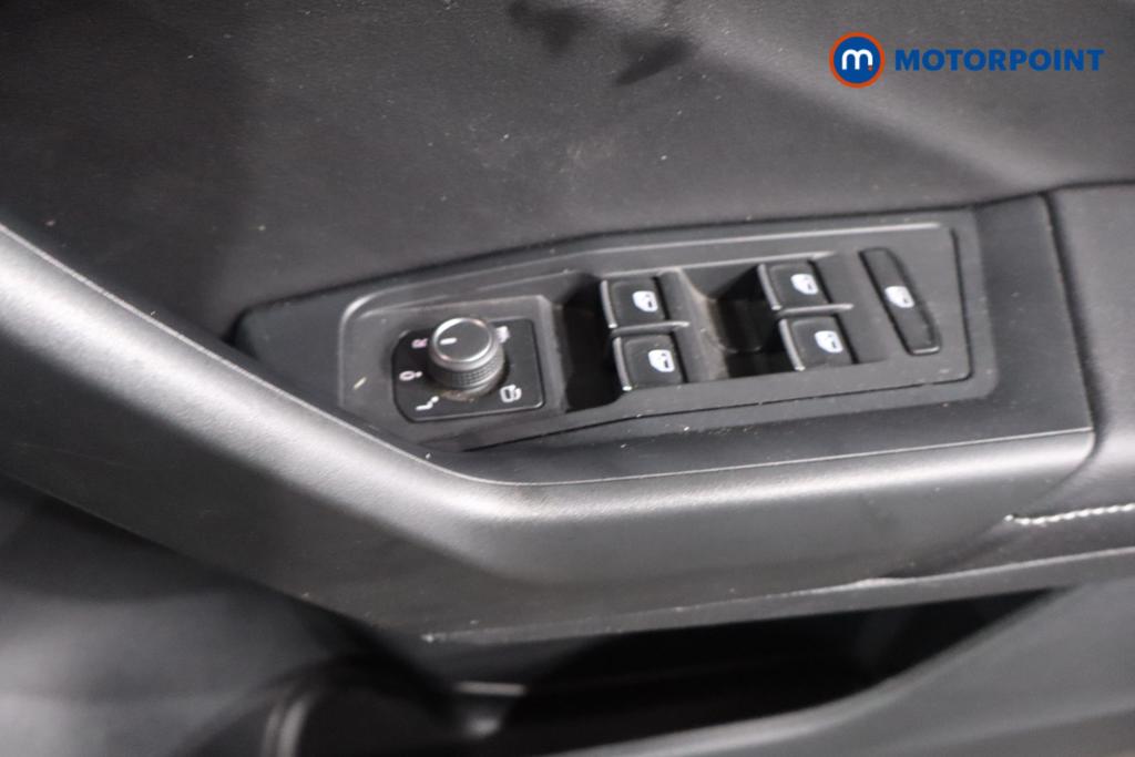 Volkswagen T-Roc R-Line Manual Petrol SUV - Stock Number (1671576) - 8th supplementary image