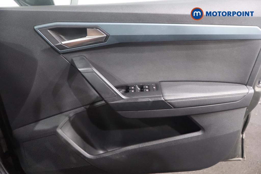Seat Arona Xperience Lux Manual Petrol SUV - Stock Number (1671598) - 9th supplementary image