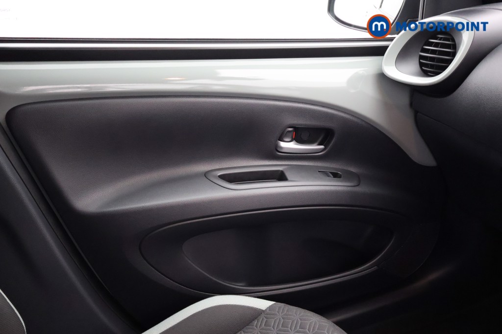 Toyota Aygo X Edge Automatic Petrol Hatchback - Stock Number (1671718) - 16th supplementary image