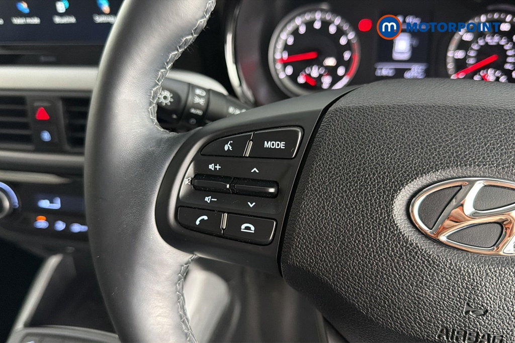 Hyundai I10 Premium Manual Petrol Hatchback - Stock Number (1671724) - 4th supplementary image