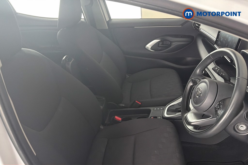 Toyota Yaris Icon Automatic Petrol-Electric Hybrid Hatchback - Stock Number (1672145) - 22nd supplementary image