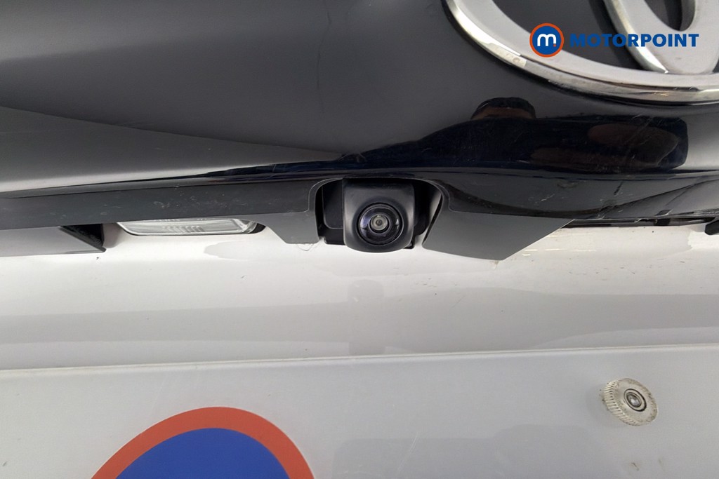 Toyota Yaris Icon Automatic Petrol-Electric Hybrid Hatchback - Stock Number (1672145) - 36th supplementary image