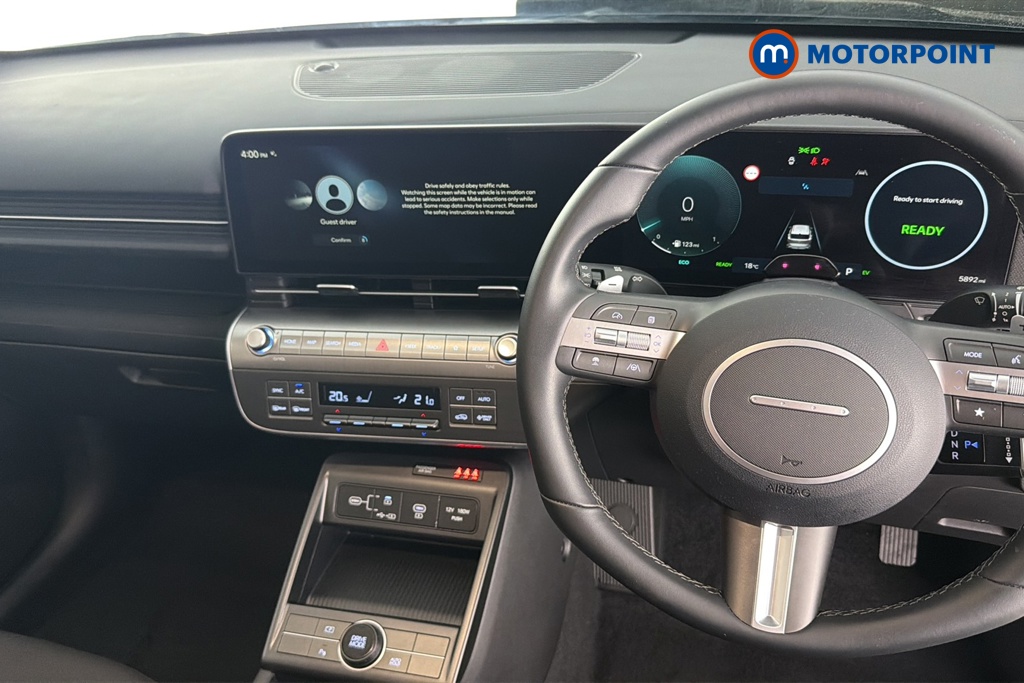 Hyundai Kona Advance Automatic Petrol-Electric Hybrid SUV - Stock Number (1672178) - 1st supplementary image