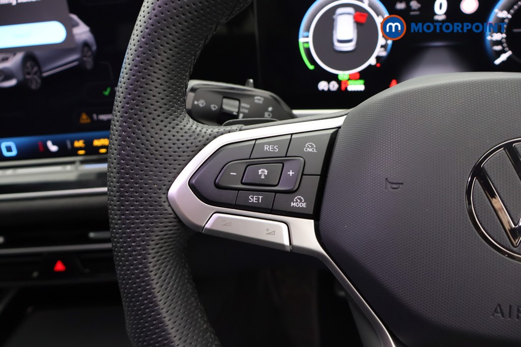 Volkswagen Passat R-Line Automatic Petrol Plug-In Hybrid Estate - Stock Number (1672195) - 6th supplementary image