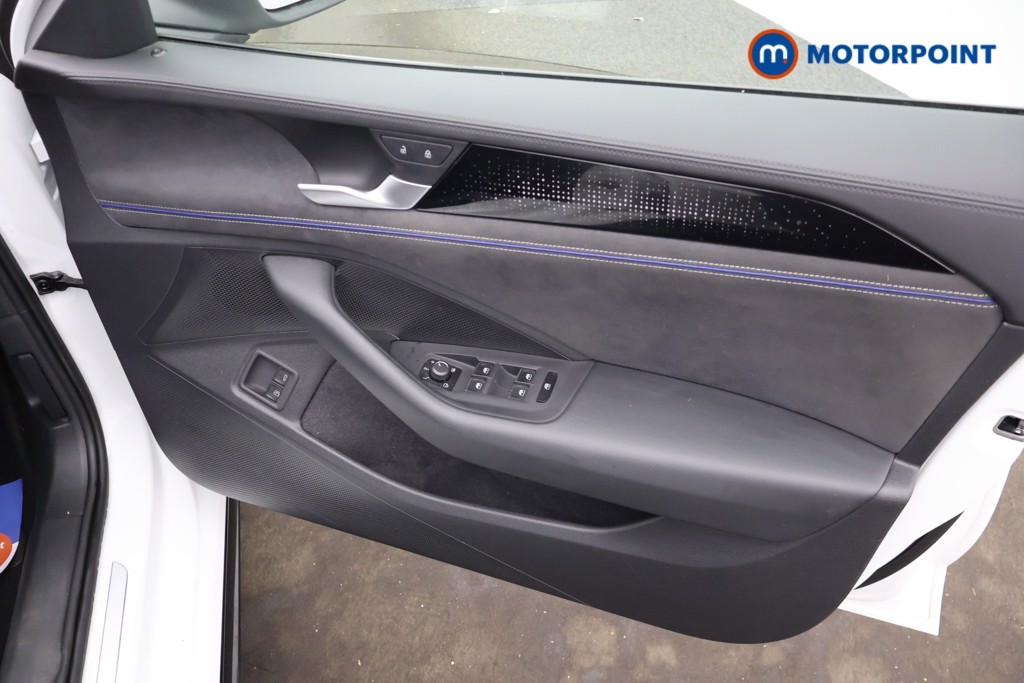 Volkswagen Passat R-Line Automatic Petrol Plug-In Hybrid Estate - Stock Number (1672195) - 19th supplementary image