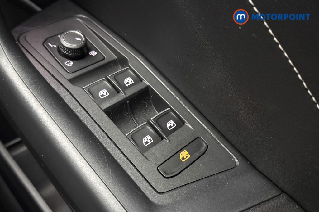 Volkswagen T-Roc Style Manual Petrol SUV - Stock Number (1654150) - 17th supplementary image