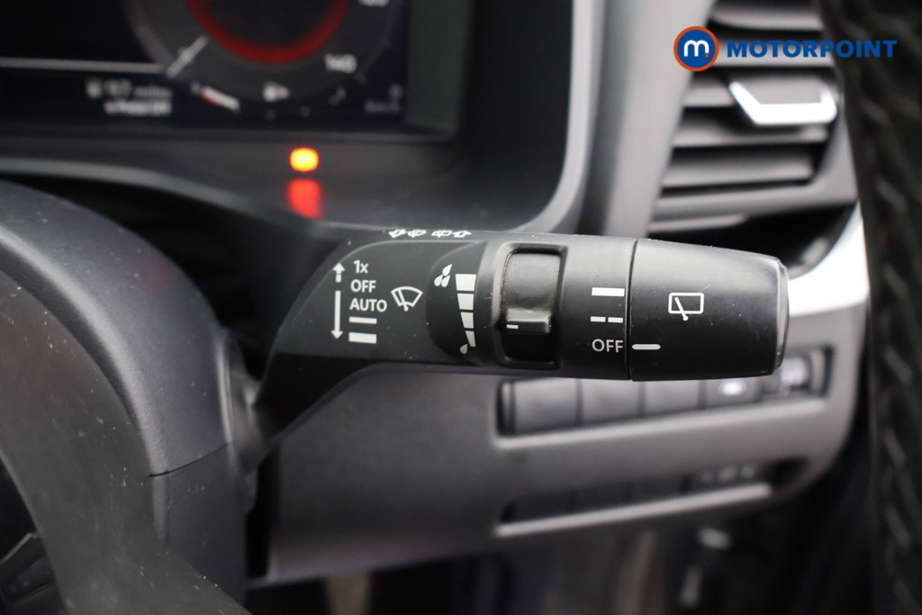 Nissan Qashqai N-Connecta Automatic Petrol-Electric Hybrid SUV - Stock Number (1658491) - 7th supplementary image