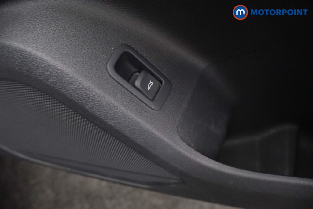 Audi Q2 S Line Manual Diesel SUV - Stock Number (1659484) - 19th supplementary image