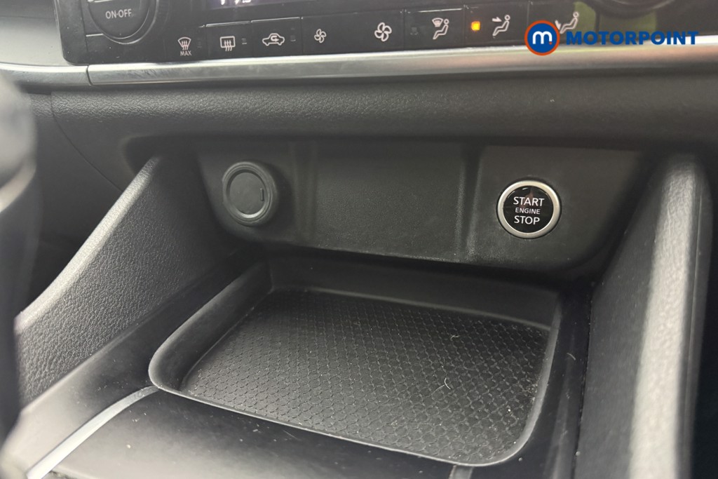 Nissan Qashqai Acenta Premium Manual Petrol SUV - Stock Number (1660470) - 14th supplementary image