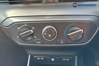 Hyundai I20 Se Connect Manual Petrol Hatchback - Stock Number (1662507) - 12th supplementary image