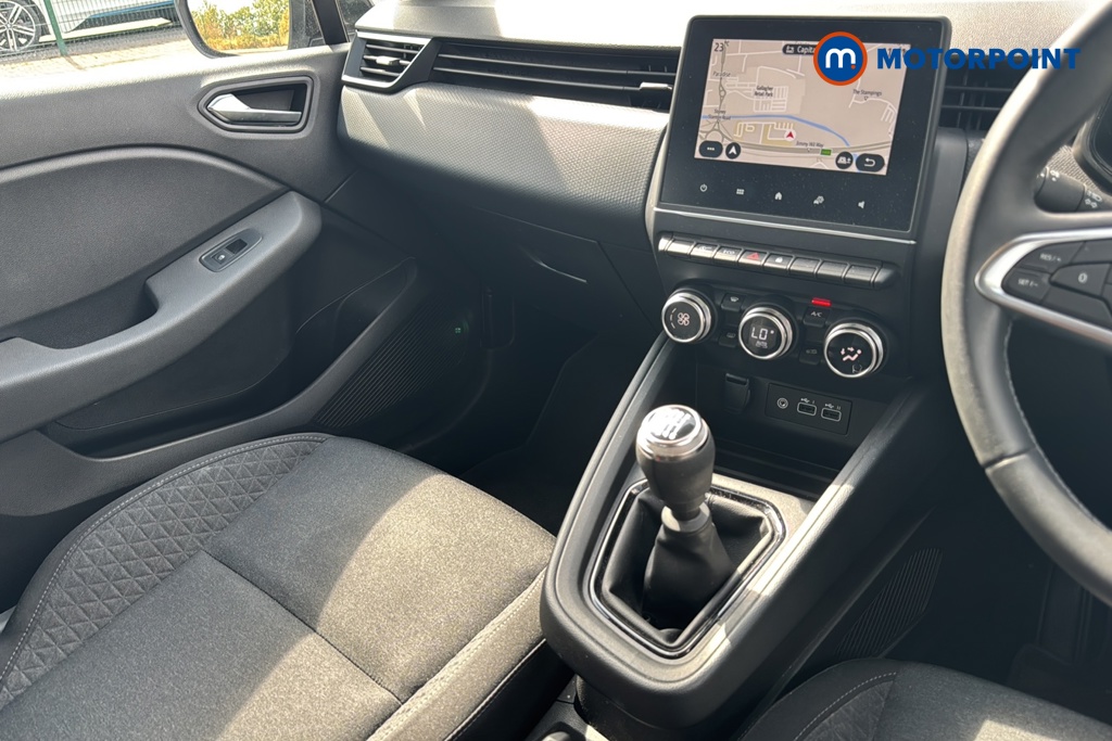 Renault Clio Evolution Manual Petrol Hatchback - Stock Number (1662809) - 15th supplementary image