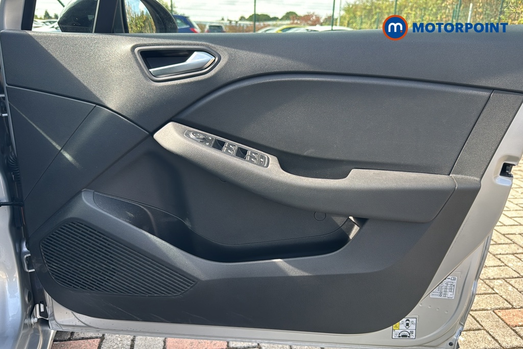 Renault Clio Evolution Manual Petrol Hatchback - Stock Number (1662809) - 18th supplementary image
