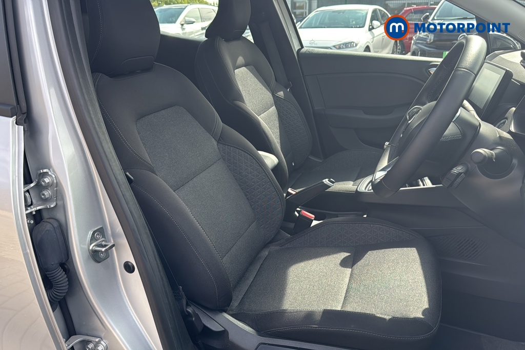 Renault Clio Evolution Manual Petrol Hatchback - Stock Number (1662809) - 22nd supplementary image
