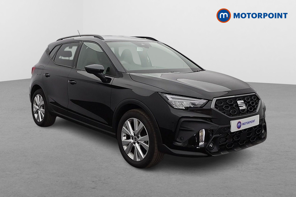 SEAT Arona listing photo