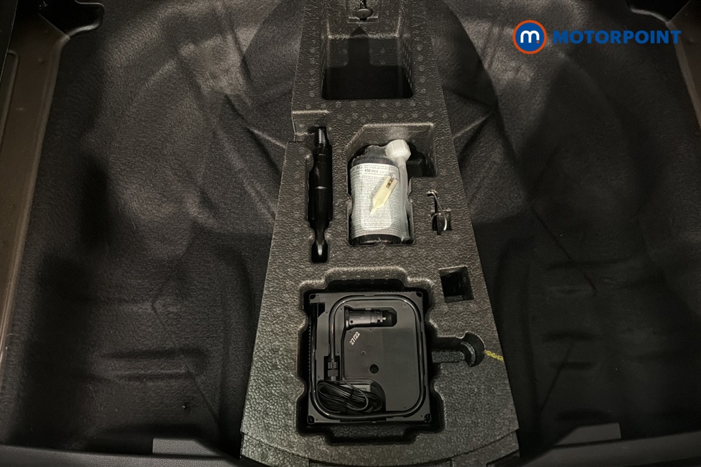 Skoda Karoq Se L Automatic Petrol SUV - Stock Number (1662870) - 33rd supplementary image