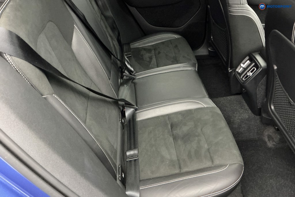 Volvo Xc40 R Design Pro Automatic Petrol SUV - Stock Number (1664113) - 4th supplementary image