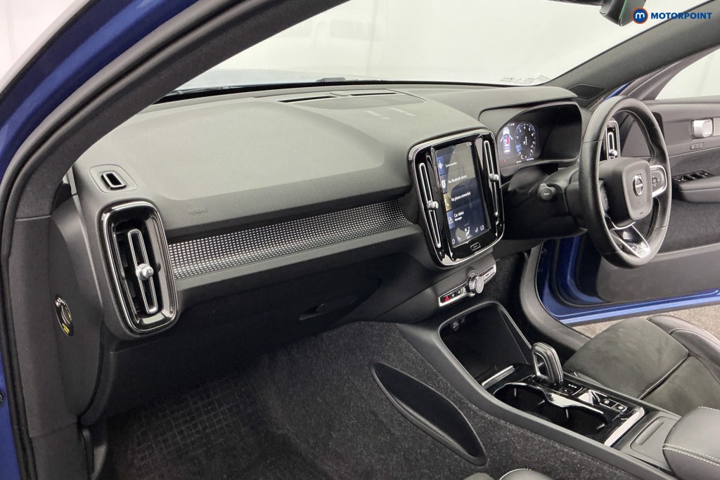 Volvo Xc40 R Design Pro Automatic Petrol SUV - Stock Number (1664113) - 9th supplementary image