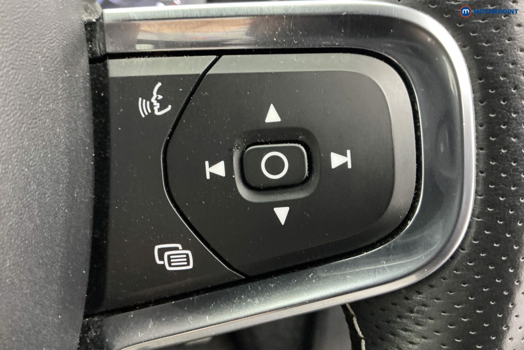 Volvo Xc40 R Design Pro Automatic Petrol SUV - Stock Number (1664113) - 20th supplementary image