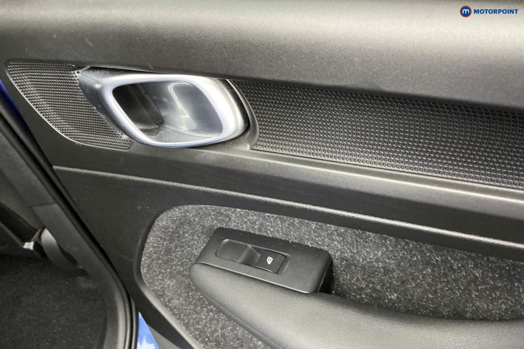 Volvo Xc40 R Design Pro Automatic Petrol SUV - Stock Number (1664113) - 26th supplementary image