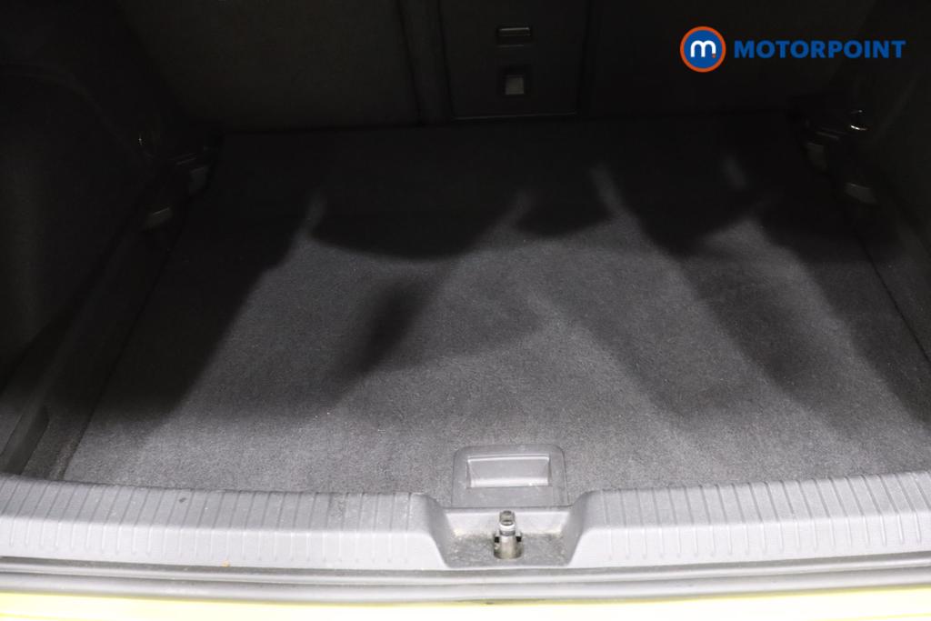 Volkswagen Golf R-Line Manual Petrol Hatchback - Stock Number (1664165) - 5th supplementary image