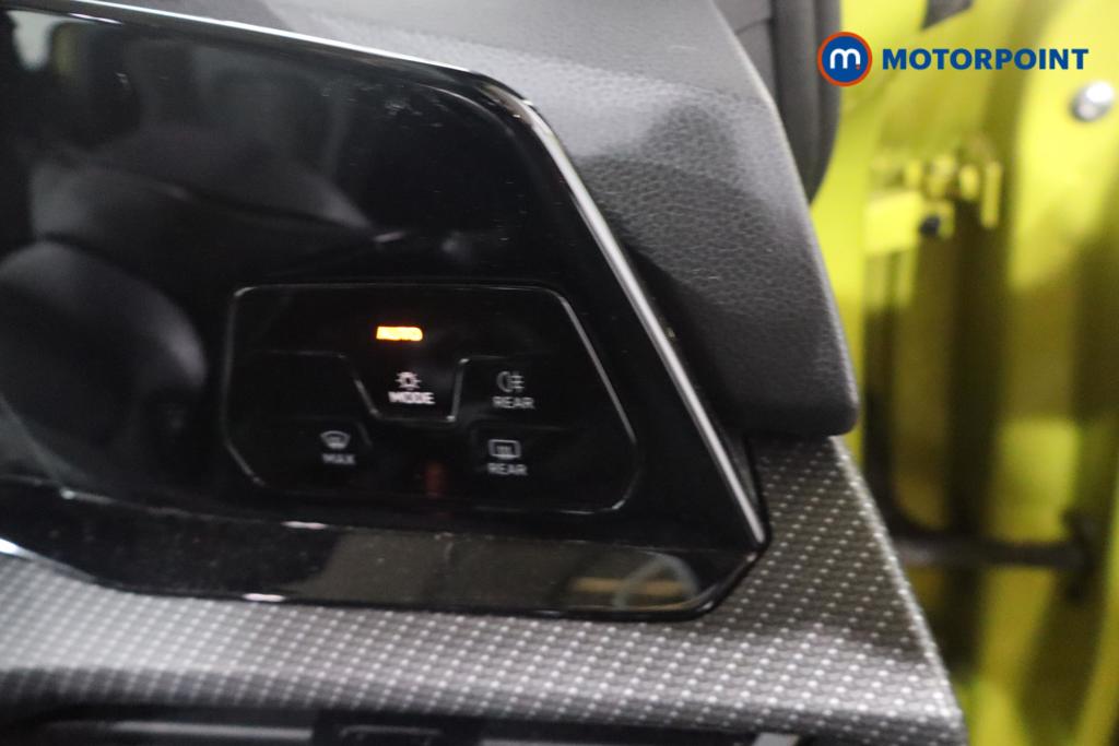 Volkswagen Golf R-Line Manual Petrol Hatchback - Stock Number (1664165) - 12th supplementary image