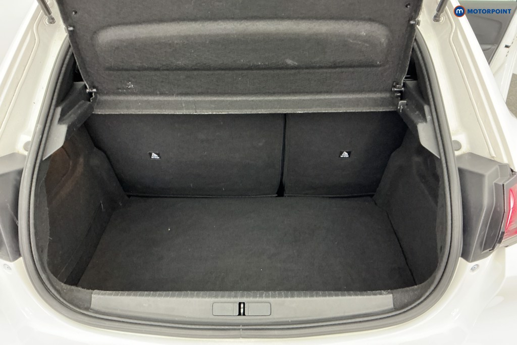Peugeot 208 Allure Premium Manual Petrol Hatchback - Stock Number (1664610) - 3rd supplementary image