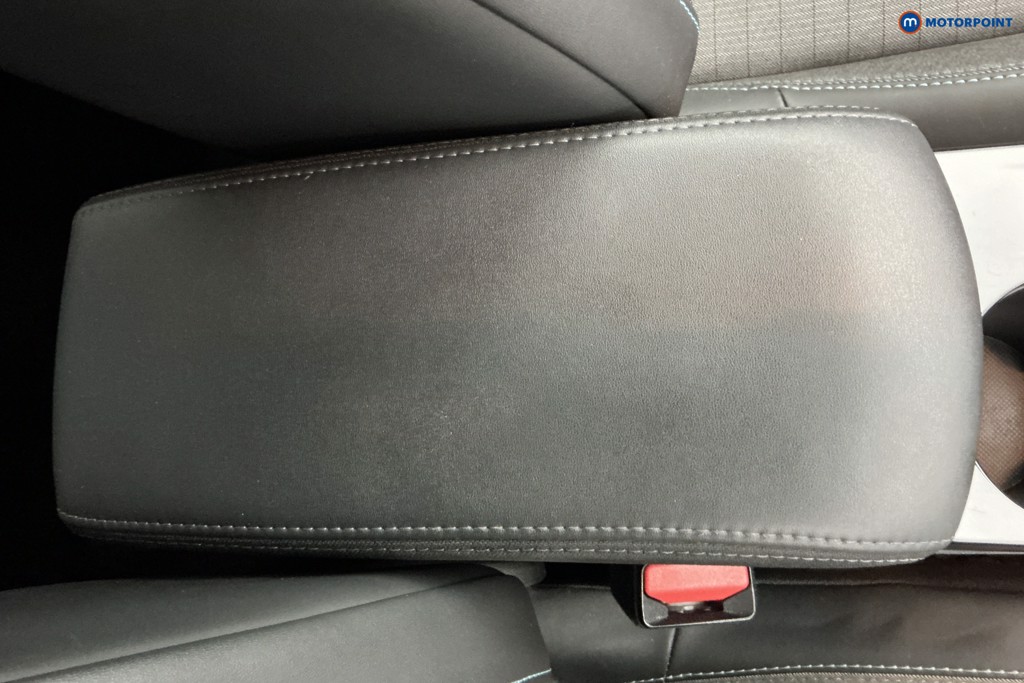 Peugeot 208 Allure Premium Manual Petrol Hatchback - Stock Number (1664610) - 13th supplementary image
