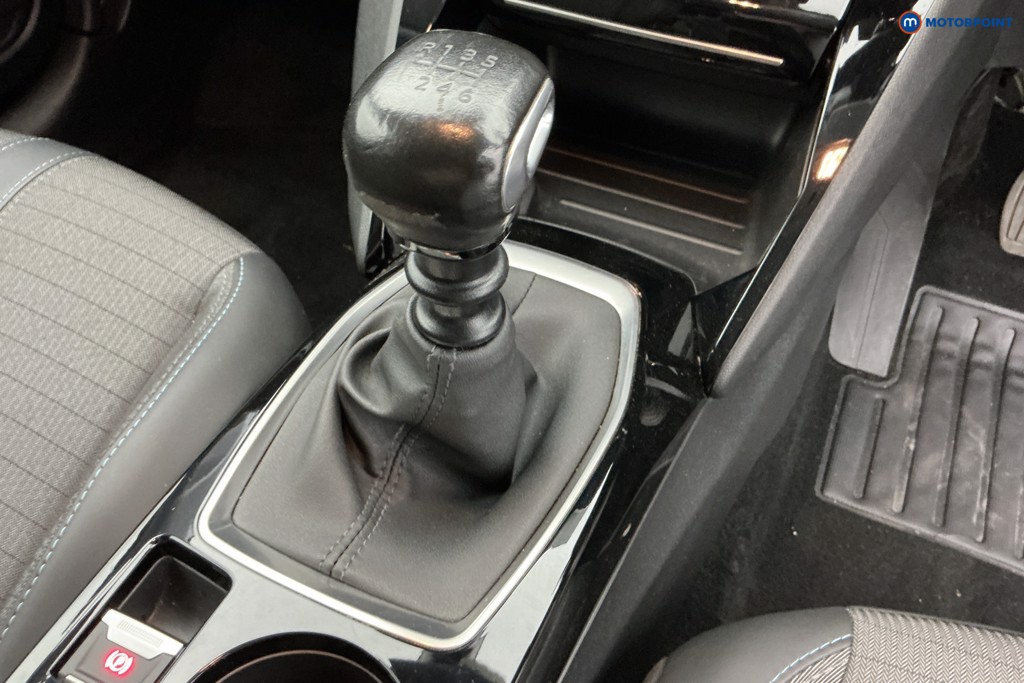 Peugeot 208 Allure Premium Manual Petrol Hatchback - Stock Number (1664610) - 15th supplementary image