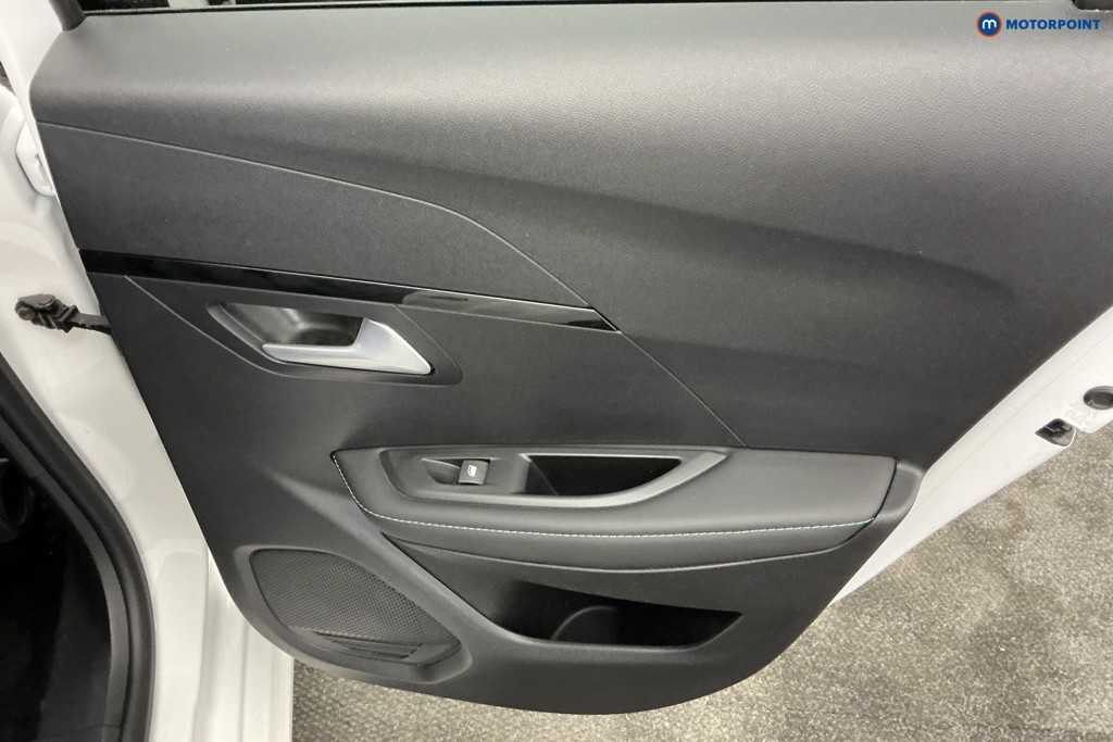 Peugeot 208 Allure Premium Manual Petrol Hatchback - Stock Number (1664610) - 26th supplementary image