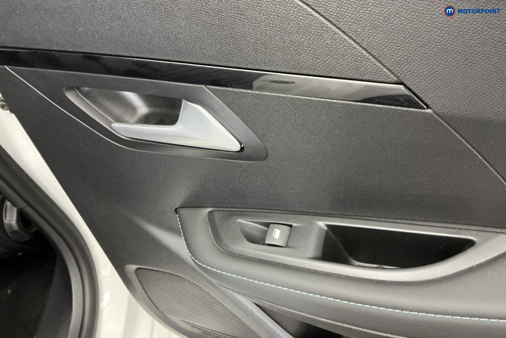 Peugeot 208 Allure Premium Manual Petrol Hatchback - Stock Number (1664610) - 27th supplementary image