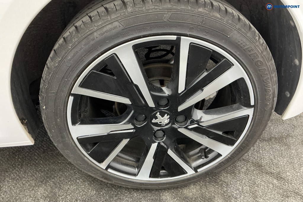 Peugeot 208 Allure Premium Manual Petrol Hatchback - Stock Number (1664610) - 36th supplementary image