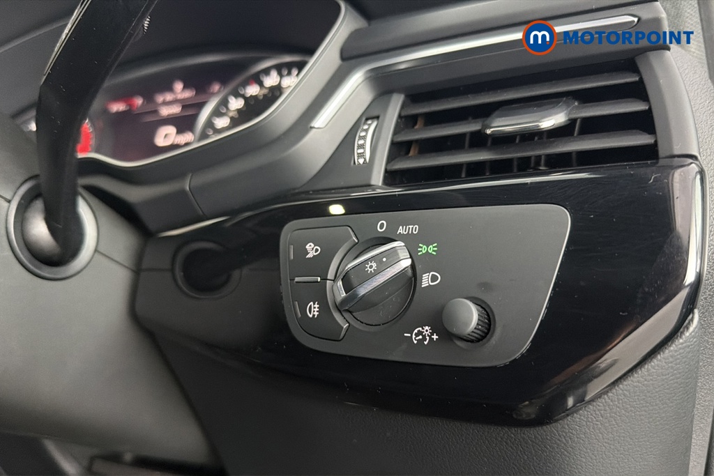 Audi A4 Black Edition Manual Petrol Saloon - Stock Number (1665086) - 11th supplementary image